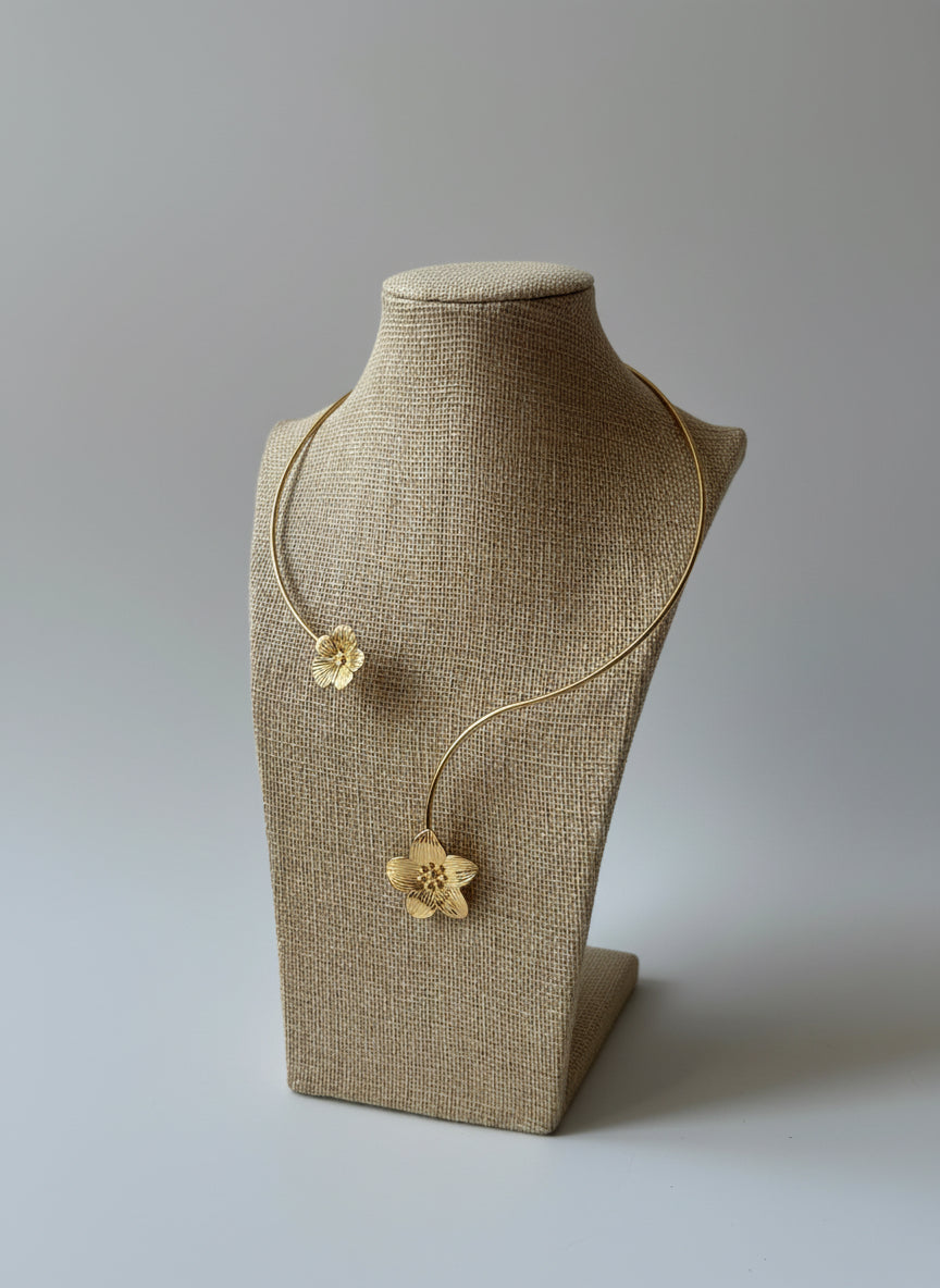 Collier Fleur en acier